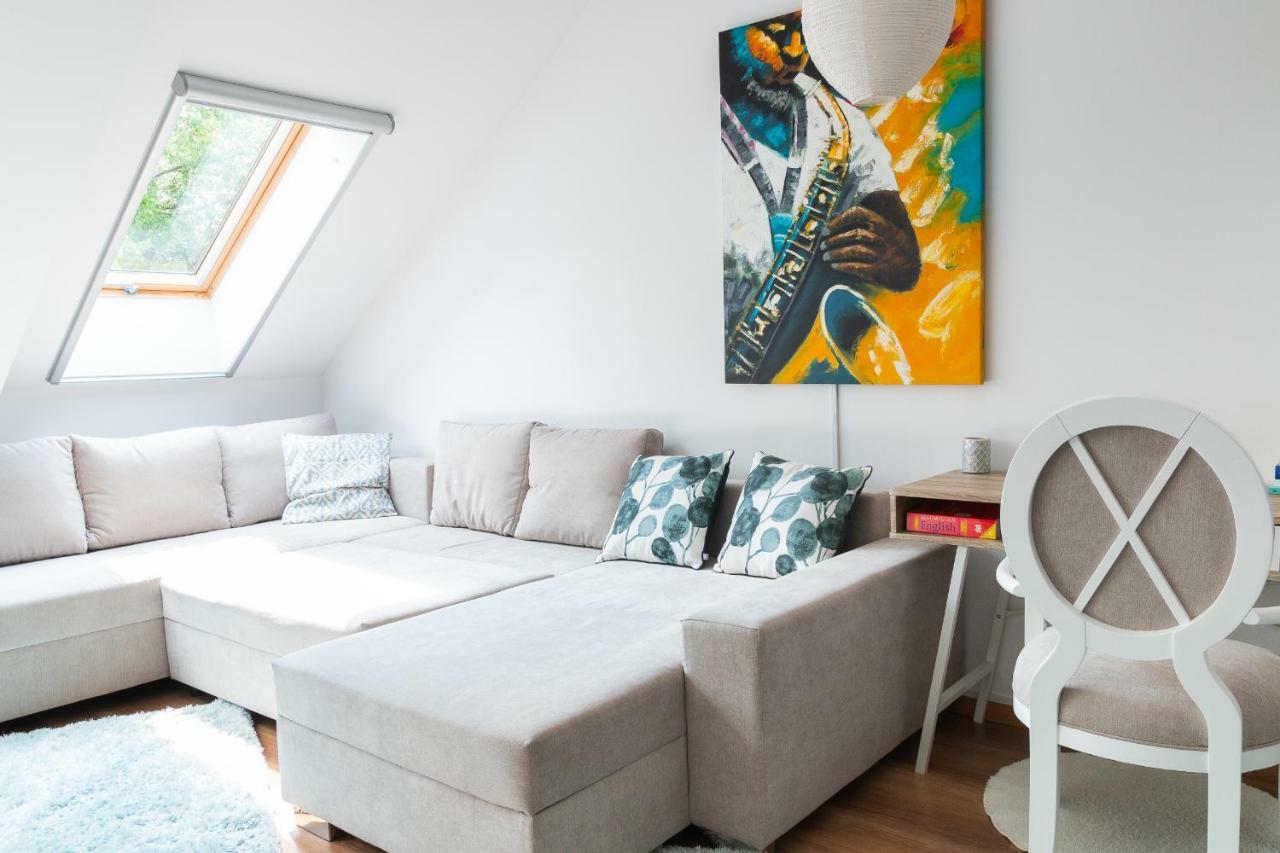 Cozy Flat In The Heart Of The City Oradea Exteriér fotografie