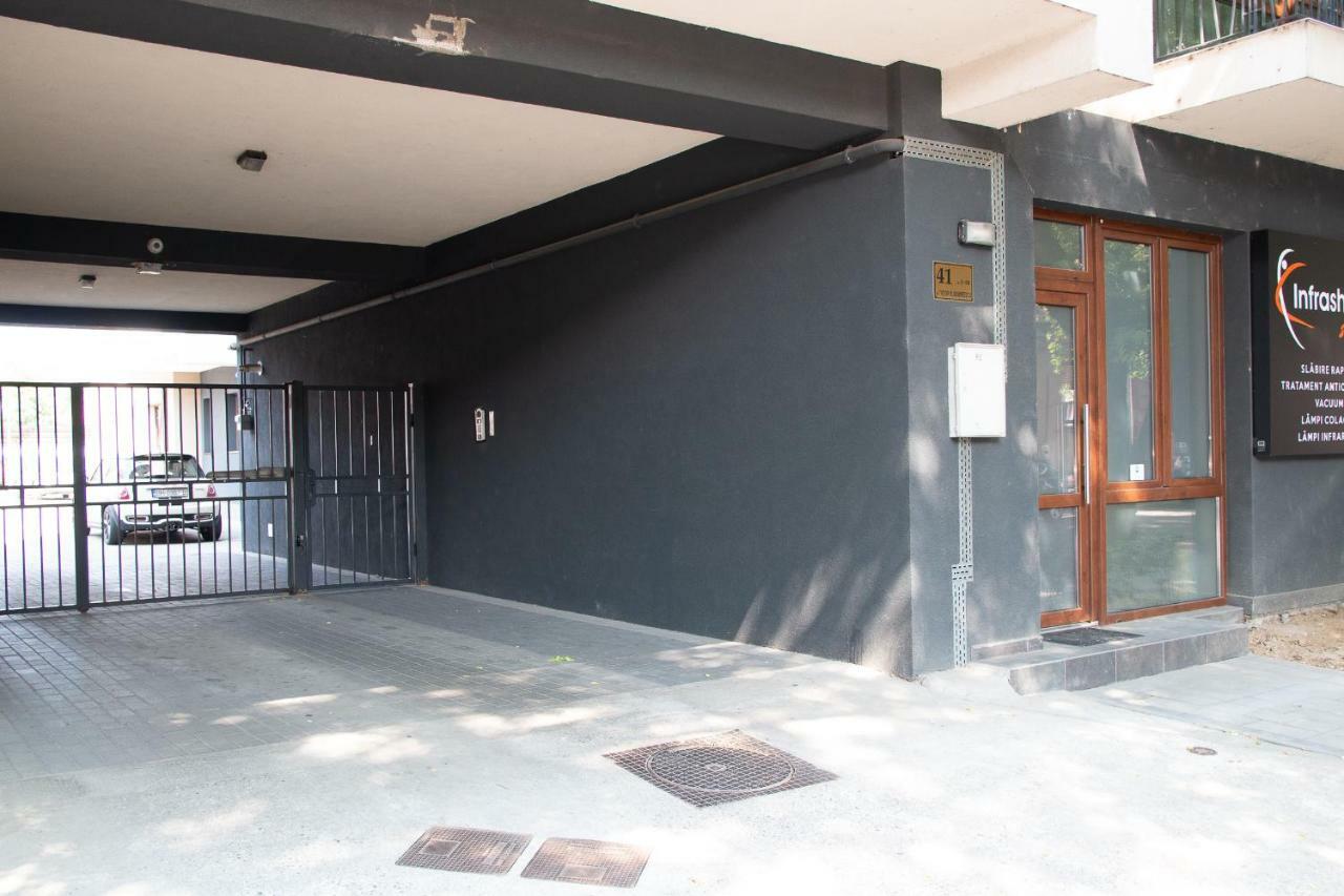 Cozy Flat In The Heart Of The City Oradea Exteriér fotografie
