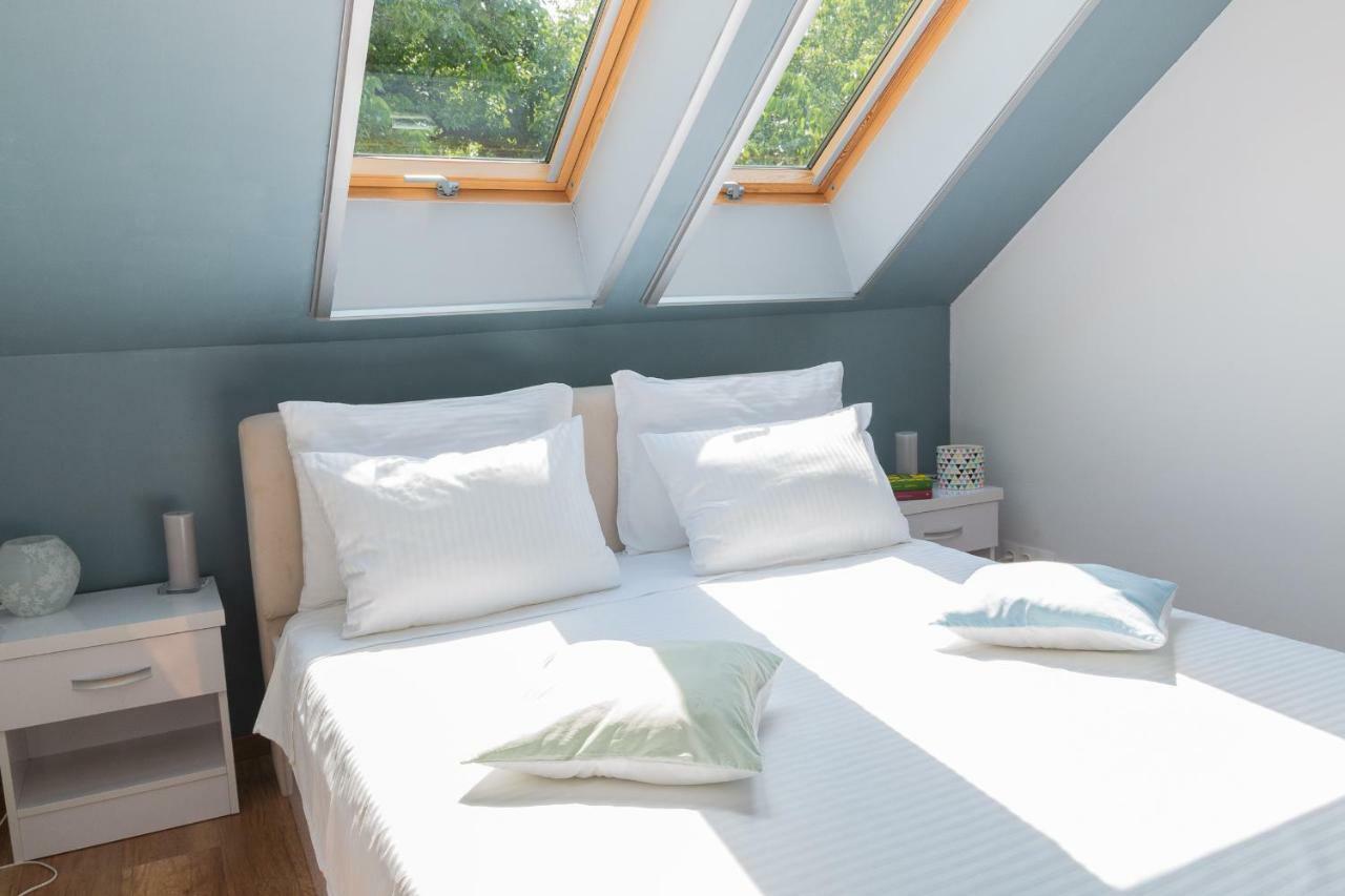 Cozy Flat In The Heart Of The City Oradea Exteriér fotografie